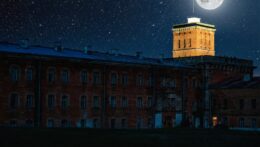 Nocne zwiedzanie Twierdzy Modlin z przewodnikiem