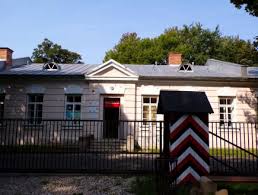 Muzeum Kampanii Wrześniowej i Twierdzy Modlin oraz Centrum Informacji Turystycznej - godziny otwarcia w sezonie wiosenno letnim.